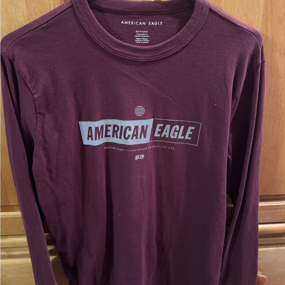 American Eagle Outfitters Men's Long-Sleeve Logo Tee - Maroon